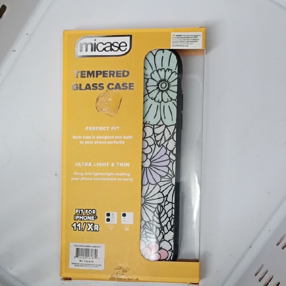 Floral Tempered Glass Case for iPhone 11/XR - Black and White